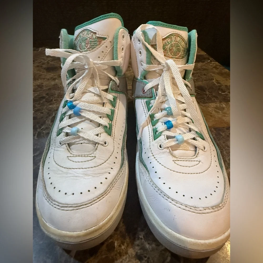 Nike. Wmns Air Jordan 2 Retro 'Crystal Mint'. Size 8.
